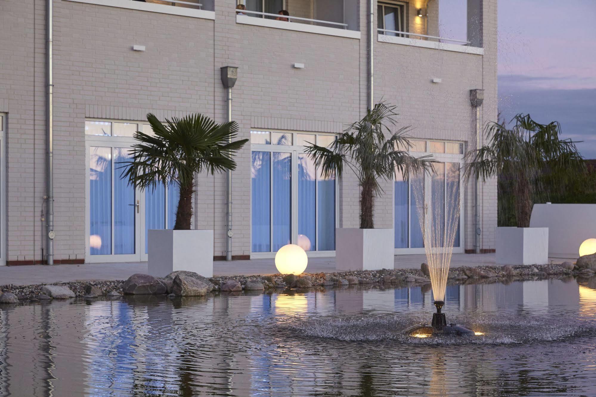 Nordica Hotel Friesenhof Büsum Екстериор снимка